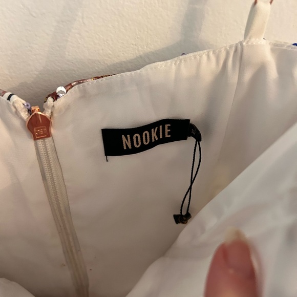 NOOKIE AZALEA Floral MINI DRESS SEQUIN SIZE XS - Picture 4 of 7